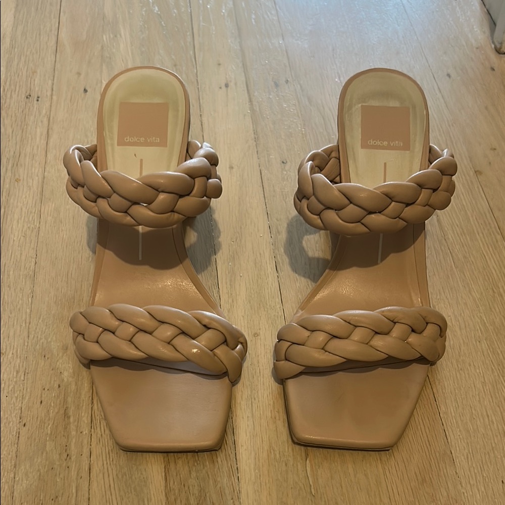 Dolce Vita Women's Tan Braided Sandals